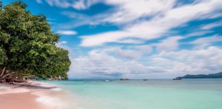 seychelles-4107839_1280.jpg
